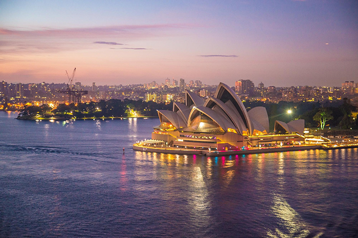 Israel travel to Australia
